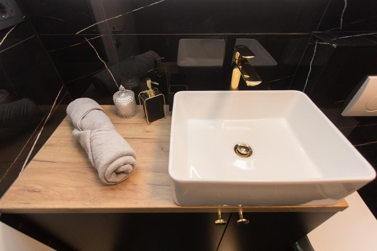 Apartment Gold Ποντστράνα Εξωτερικό φωτογραφία