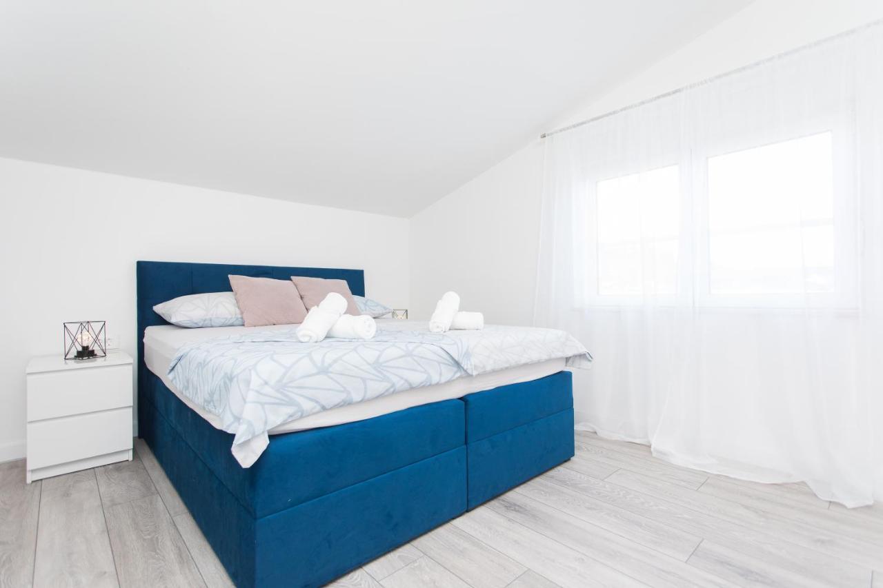 Apartment Gold Ποντστράνα Εξωτερικό φωτογραφία